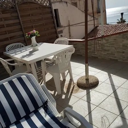 Apartment La Tua Oasi Sul Mare A Pizzo (Calabria)